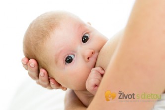 Mateřské mléko obsahuje pro kojence veškeré živiny